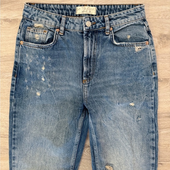 Free People ‘We The Free’ Boyfriend Relaxed High Waisted Jeans - Picture 4 of 5
